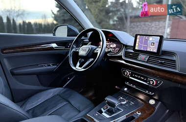 Позашляховик / Кросовер Audi Q5 2018 в 