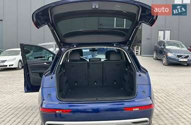 Позашляховик / Кросовер Audi Q5 2018 в 