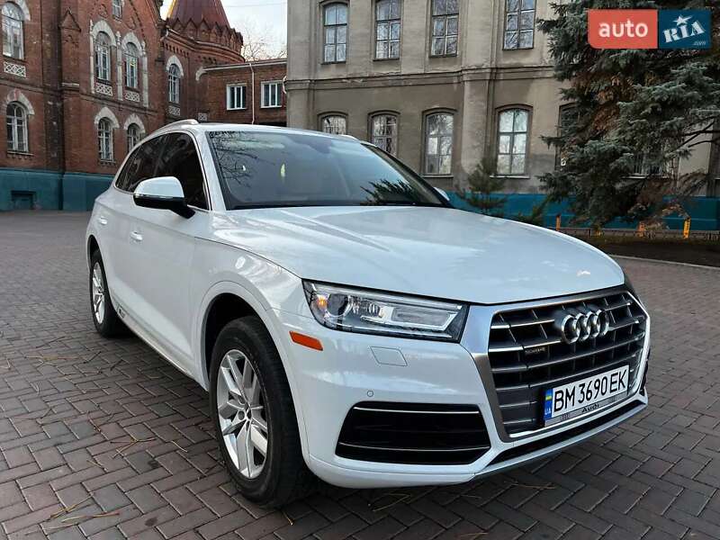 Внедорожник / Кроссовер Audi Q5 2020 в Сумах