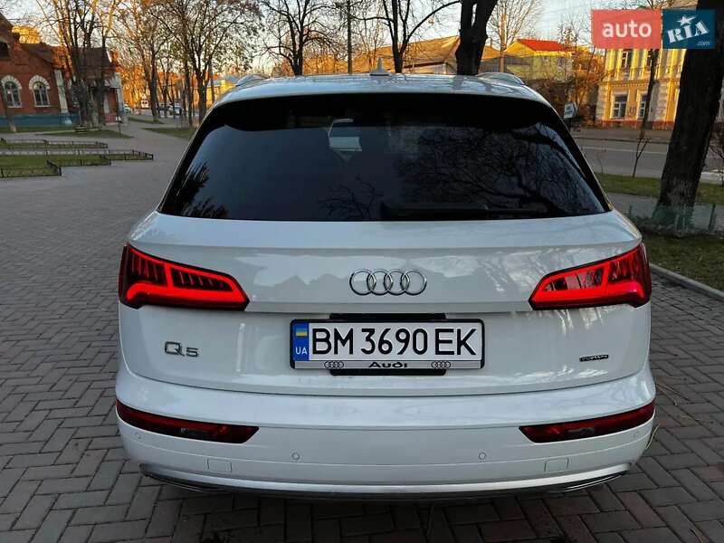 Внедорожник / Кроссовер Audi Q5 2020 в Сумах