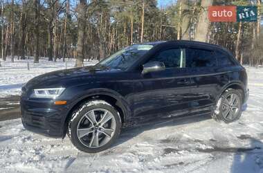 Позашляховик / Кросовер Audi Q5 2019 в Києві