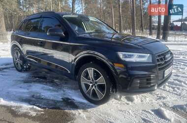 Позашляховик / Кросовер Audi Q5 2019 в Києві