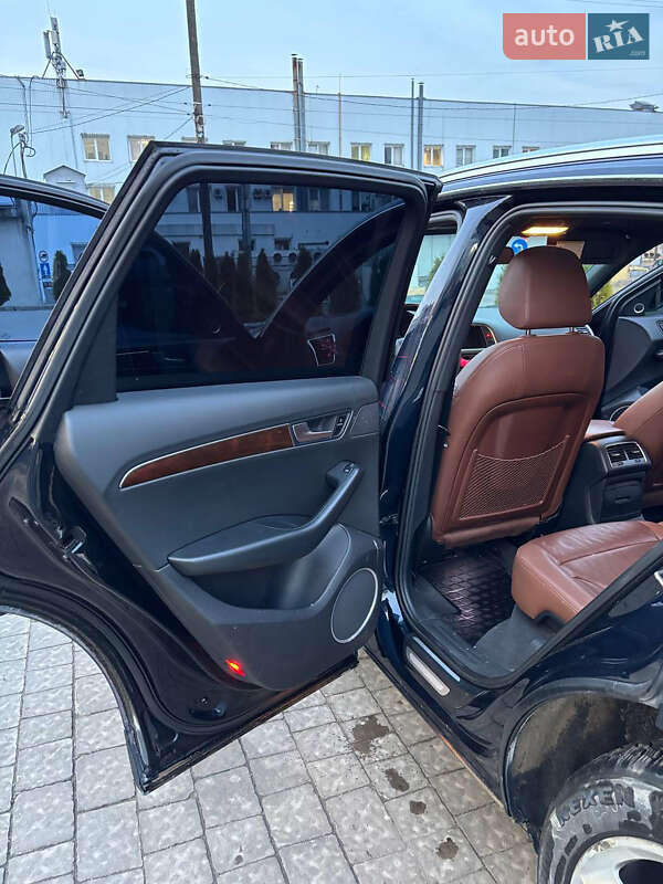 Внедорожник / Кроссовер Audi Q5 2011 в Львове