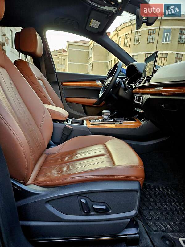 Внедорожник / Кроссовер Audi Q5 2020 в Харькове