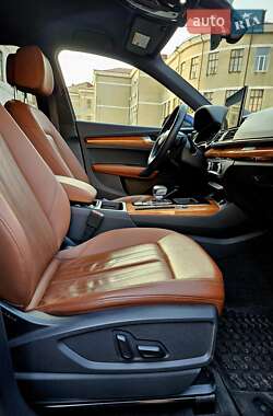 Внедорожник / Кроссовер Audi Q5 2020 в 