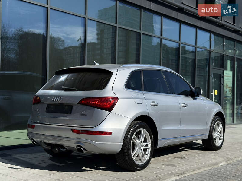 Внедорожник / Кроссовер Audi Q5 2015 в Львове