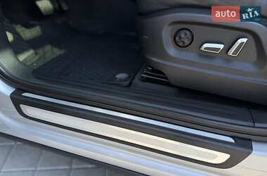 Внедорожник / Кроссовер Audi Q5 2015 в 