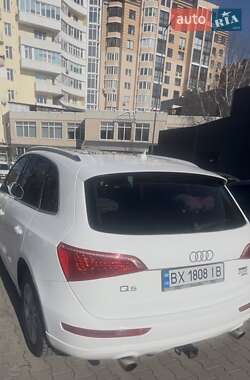 Позашляховик / Кросовер Audi Q5 2010 в 