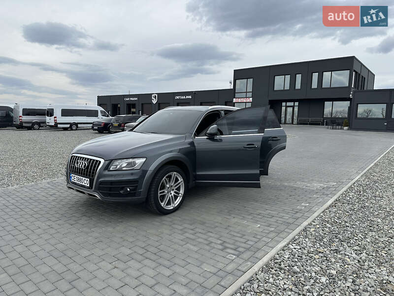 Внедорожник / Кроссовер Audi Q5 2010 в Черновцах