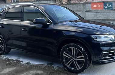Внедорожник / Кроссовер Audi Q5 2020 в 