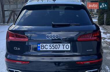 Внедорожник / Кроссовер Audi Q5 2020 в 