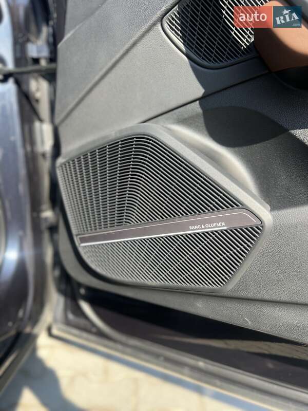 Позашляховик / Кросовер Audi Q5 2020 в Львові фото 24 Позашляховик / Кросовер Audi Q5 2020 в Львові