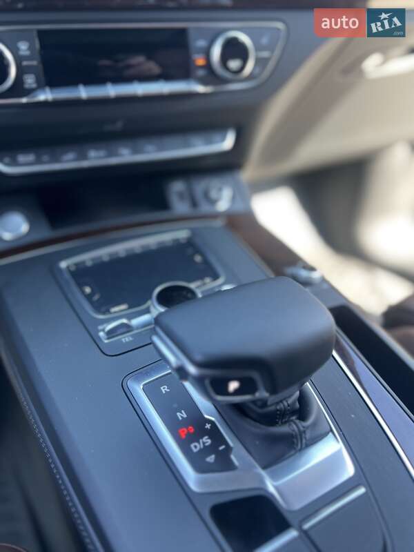 Внедорожник / Кроссовер Audi Q5 2020 в Львове