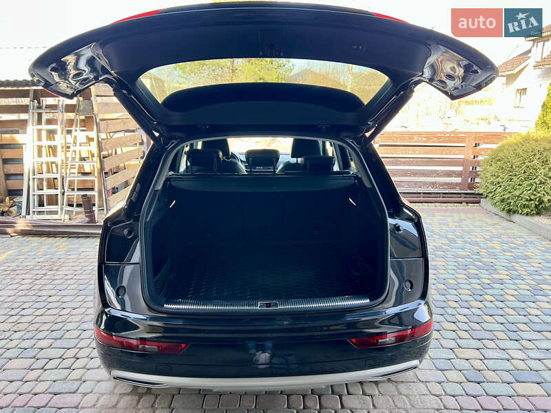 Внедорожник / Кроссовер Audi Q5 2017 в Бродах