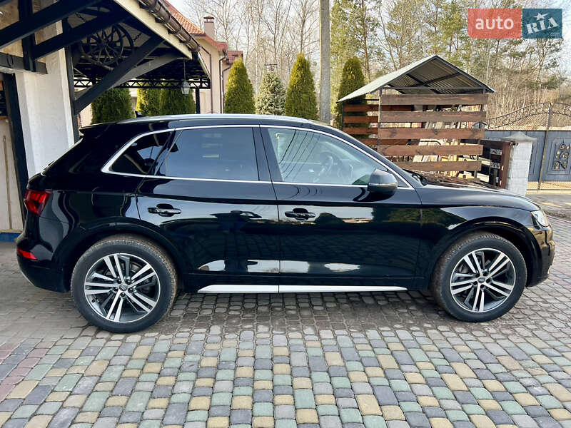 Внедорожник / Кроссовер Audi Q5 2017 в Бродах
