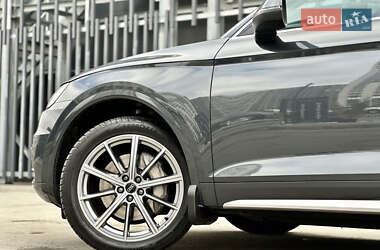 Внедорожник / Кроссовер Audi Q5 2020 в 
