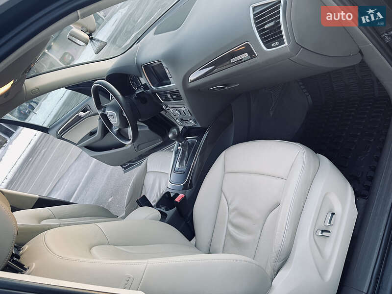 Позашляховик / Кросовер Audi Q5 2014 в Києві