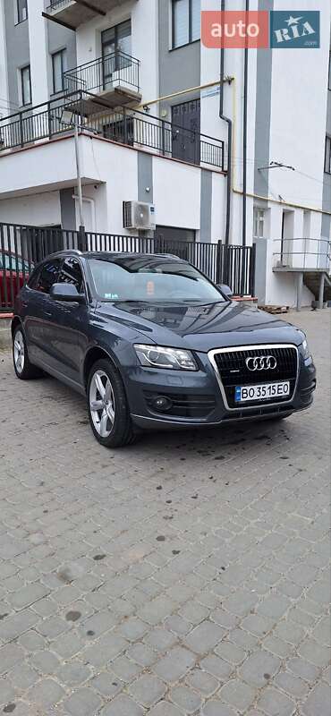 Внедорожник / Кроссовер Audi Q5 2008 в 