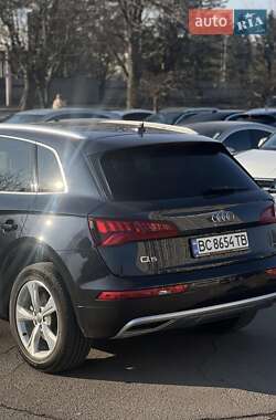 Внедорожник / Кроссовер Audi Q5 2019 в 