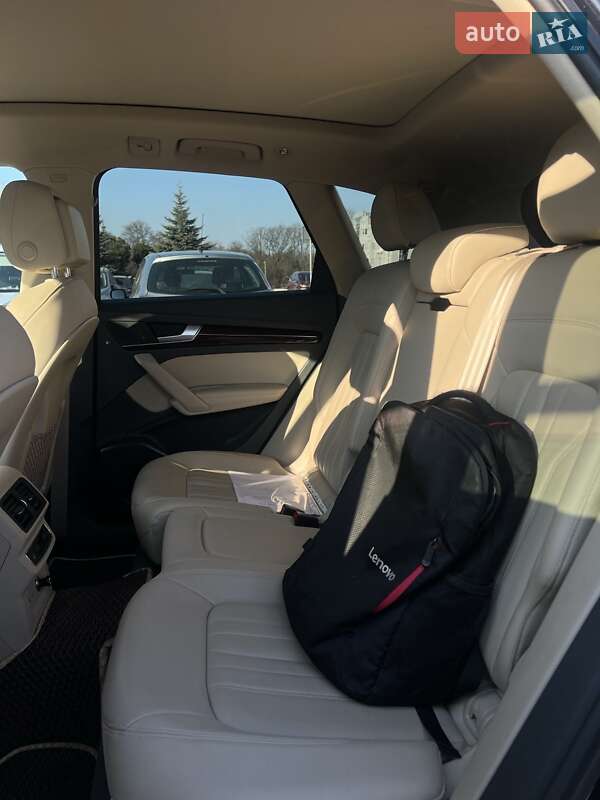 Внедорожник / Кроссовер Audi Q5 2019 в Самборе фото 23 Внедорожник / Кроссовер Audi Q5 2019 в Самборе