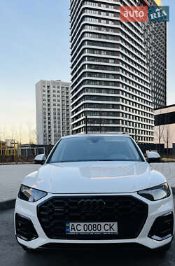 Внедорожник / Кроссовер Audi Q5 2022 в 