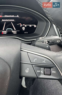 Внедорожник / Кроссовер Audi Q5 2022 в 