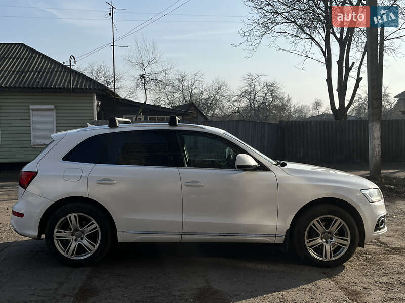 Внедорожник / Кроссовер Audi Q5 2015 в Конотопе