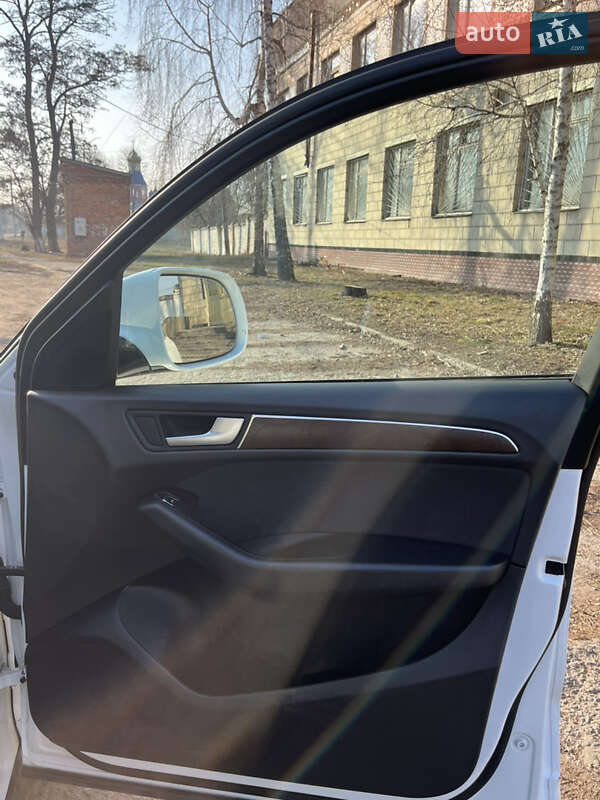 Внедорожник / Кроссовер Audi Q5 2015 в Конотопе