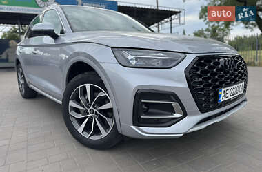 Внедорожник / Кроссовер Audi Q5 2021 в 