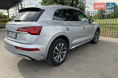Внедорожник / Кроссовер Audi Q5 2021 в 