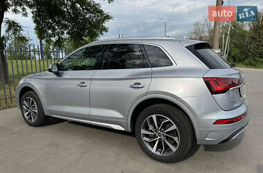 Внедорожник / Кроссовер Audi Q5 2021 в 