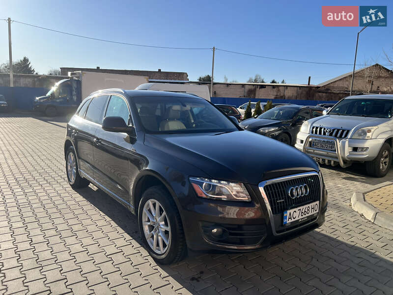 Внедорожник / Кроссовер Audi Q5 2010 в Луцке