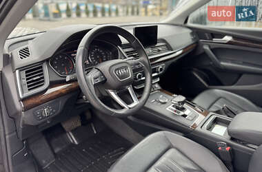 Внедорожник / Кроссовер Audi Q5 2019 в 