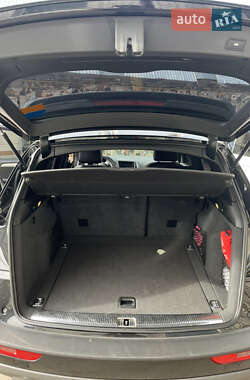 Внедорожник / Кроссовер Audi Q5 2011 в 