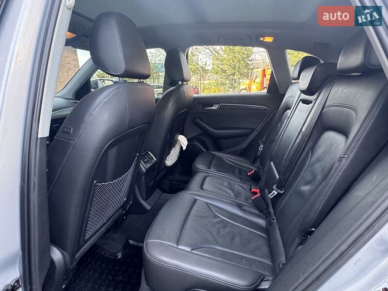 Внедорожник / Кроссовер Audi Q5 2015 в Одессе