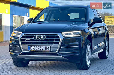 Внедорожник / Кроссовер Audi Q5 2019 в 