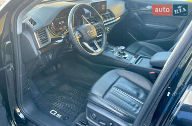 Внедорожник / Кроссовер Audi Q5 2019 в 
