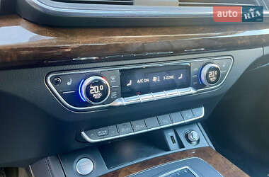 Внедорожник / Кроссовер Audi Q5 2019 в 