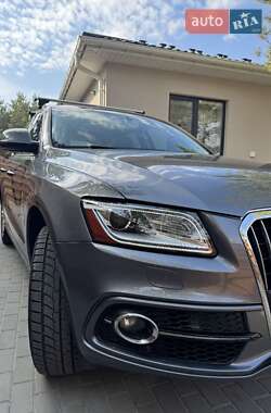 Внедорожник / Кроссовер Audi Q5 2015 в 