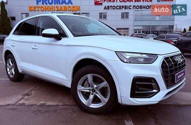 Внедорожник / Кроссовер Audi Q5 2020 в 