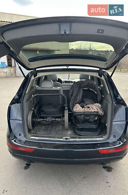 Внедорожник / Кроссовер Audi Q5 2010 в 