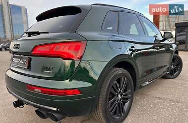 Внедорожник / Кроссовер Audi Q5 2017 в 