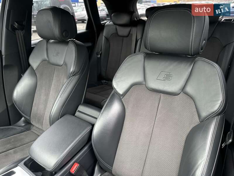 Внедорожник / Кроссовер Audi Q5 2017 в Киеве