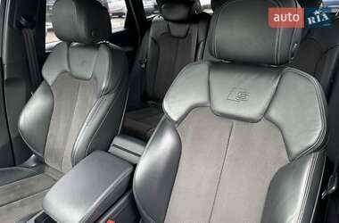 Внедорожник / Кроссовер Audi Q5 2017 в 