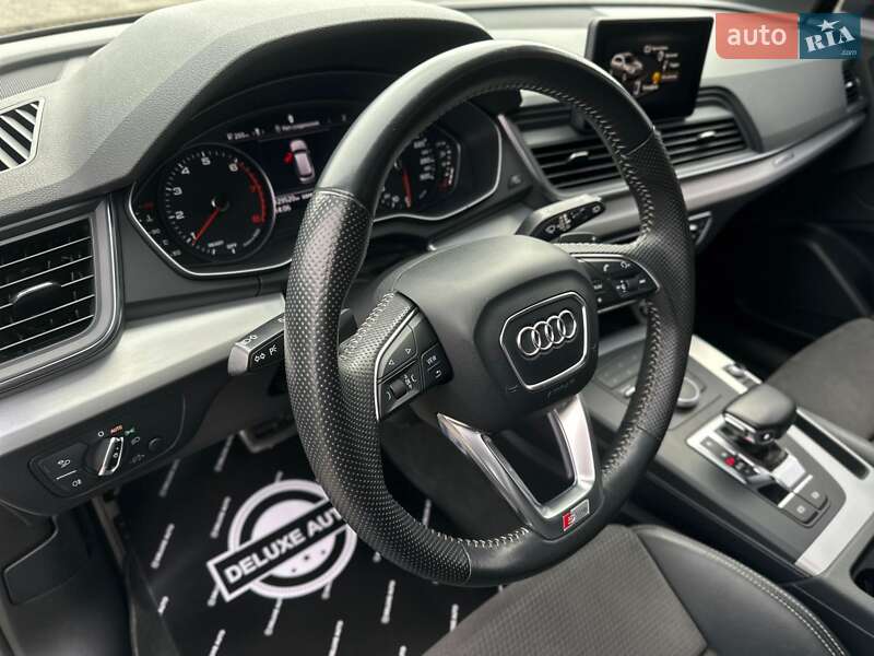 Внедорожник / Кроссовер Audi Q5 2017 в Киеве