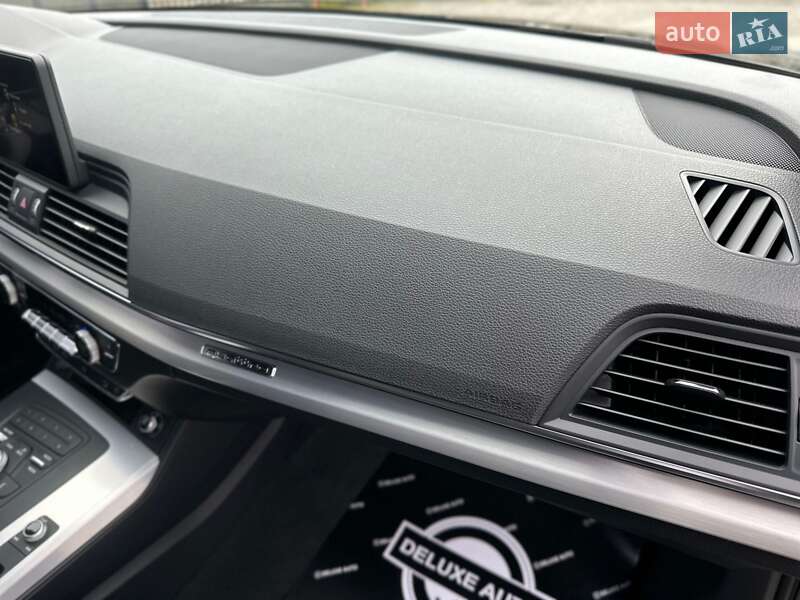 Внедорожник / Кроссовер Audi Q5 2017 в Киеве