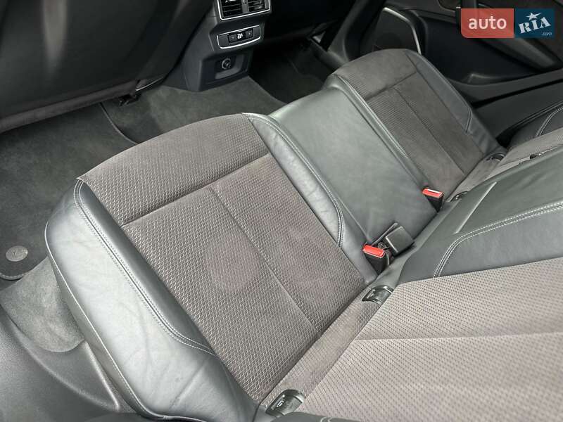 Внедорожник / Кроссовер Audi Q5 2017 в Киеве