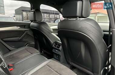 Внедорожник / Кроссовер Audi Q5 2017 в 