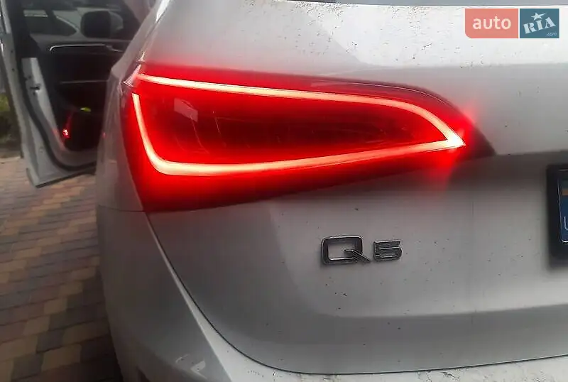 Внедорожник / Кроссовер Audi Q5 2016 в 