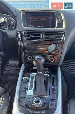 Внедорожник / Кроссовер Audi Q5 2011 в 
